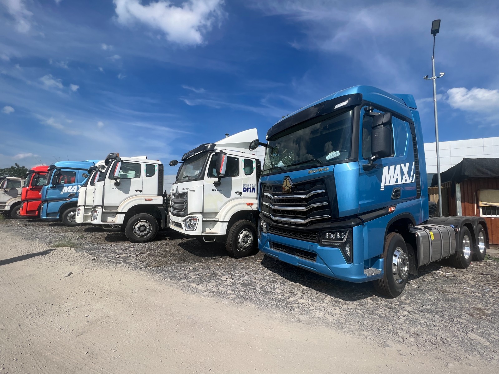 Howo Max Tractor Truck