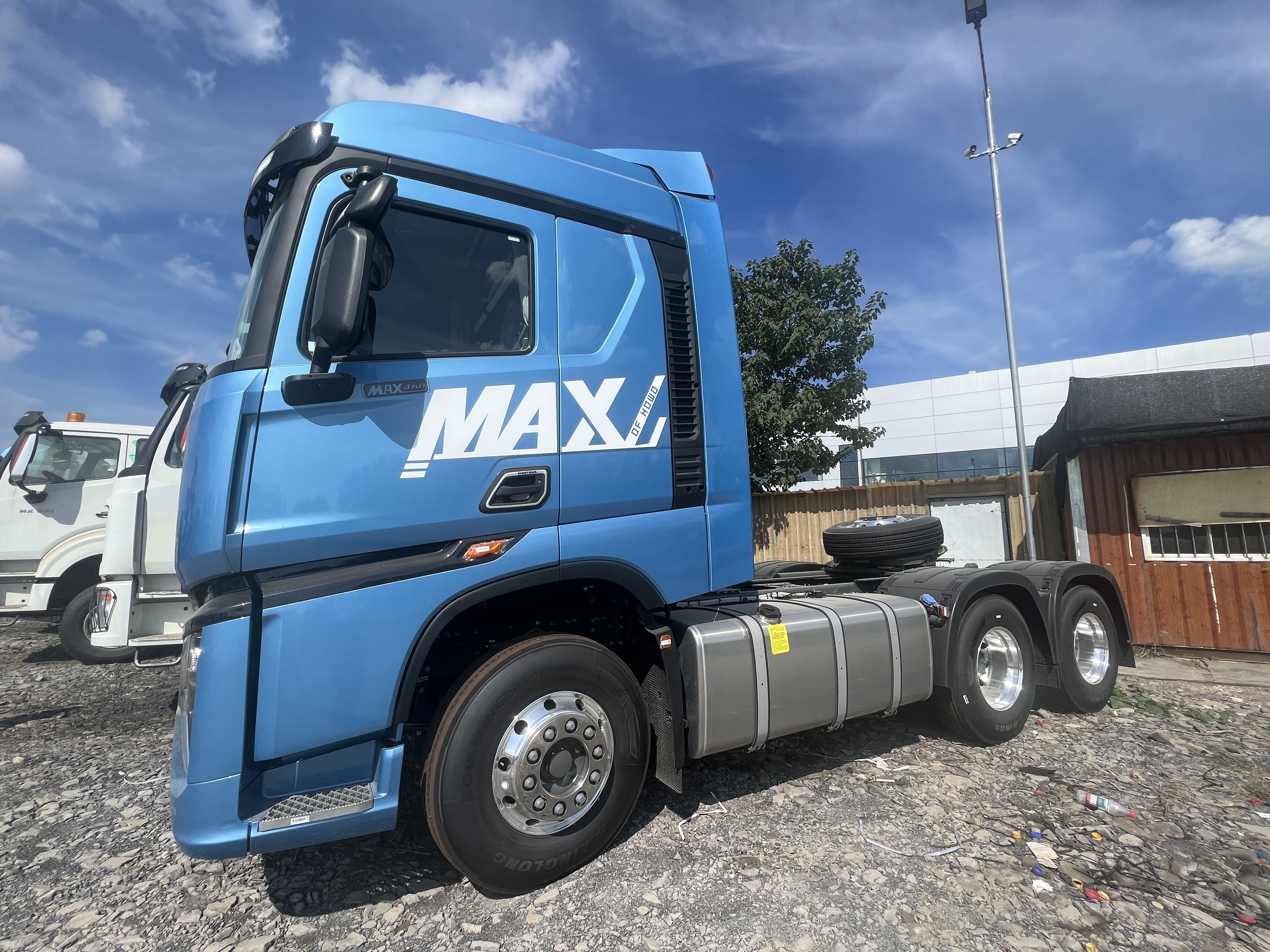 Howo NX Tractor Truck