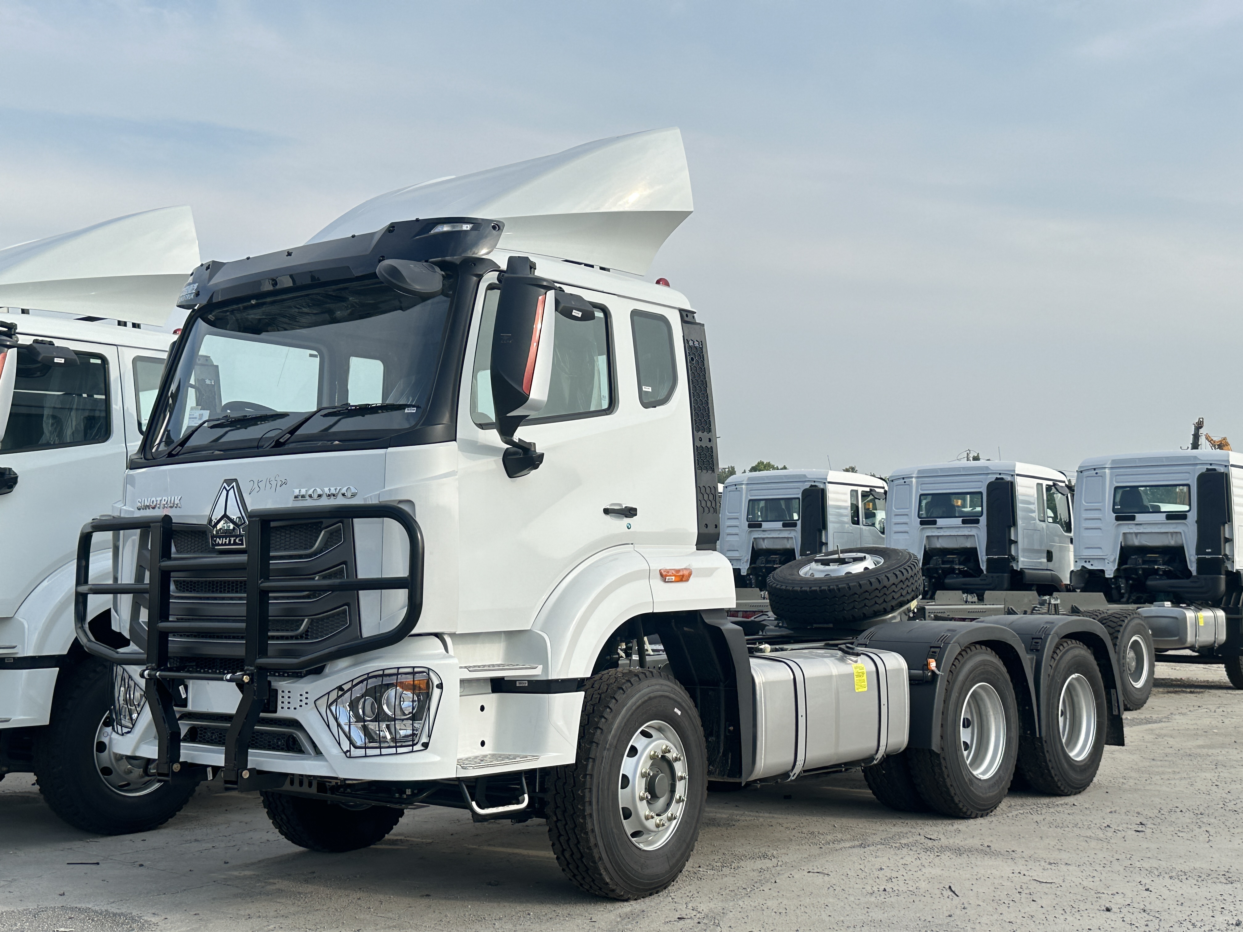 Howo NX Tractor Truck
