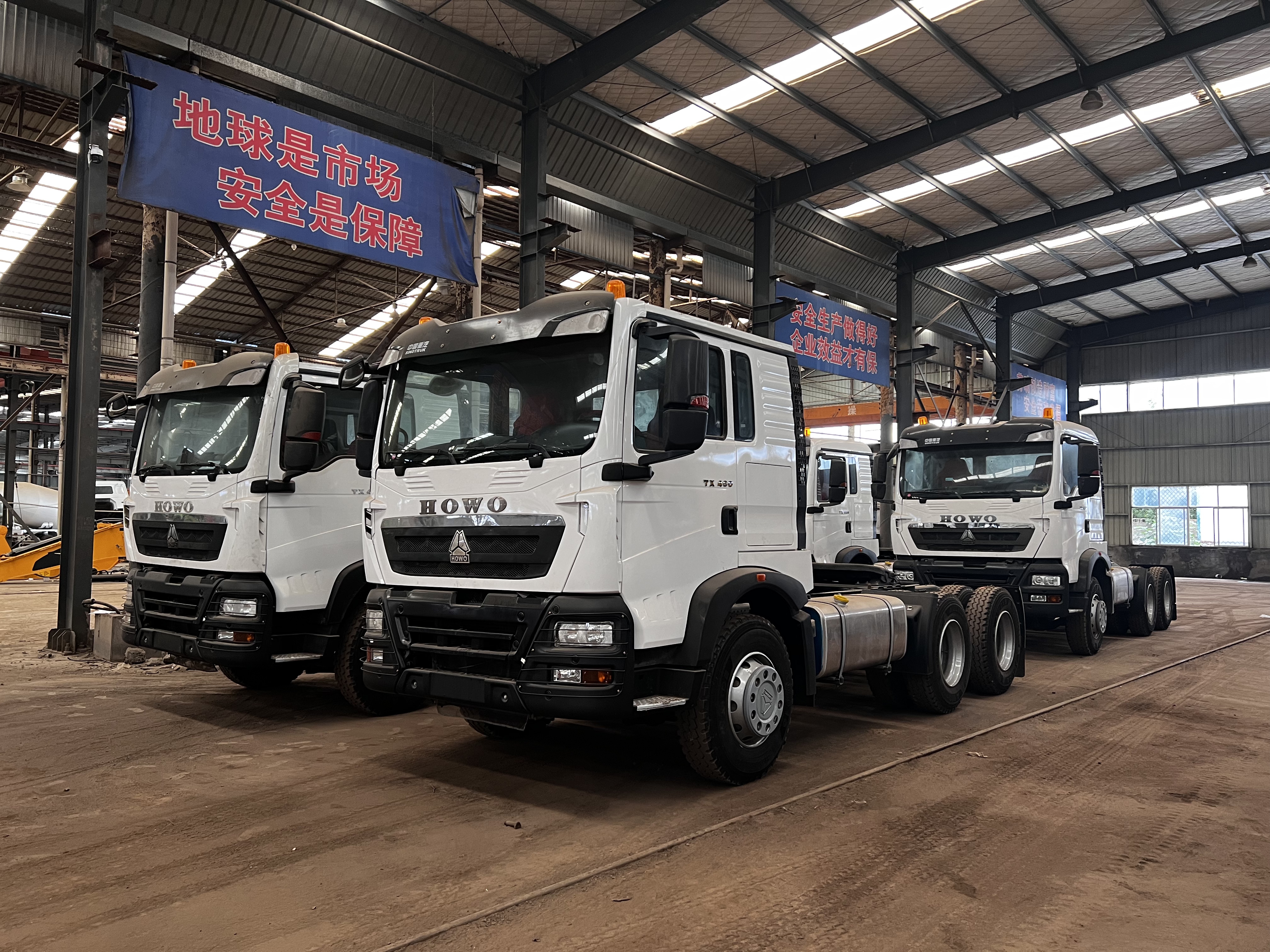 Howo TX 6x4 460HP Tractor Truck