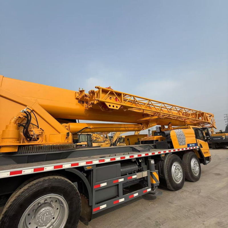 Macara de camion XCMG XCT80 second-hand