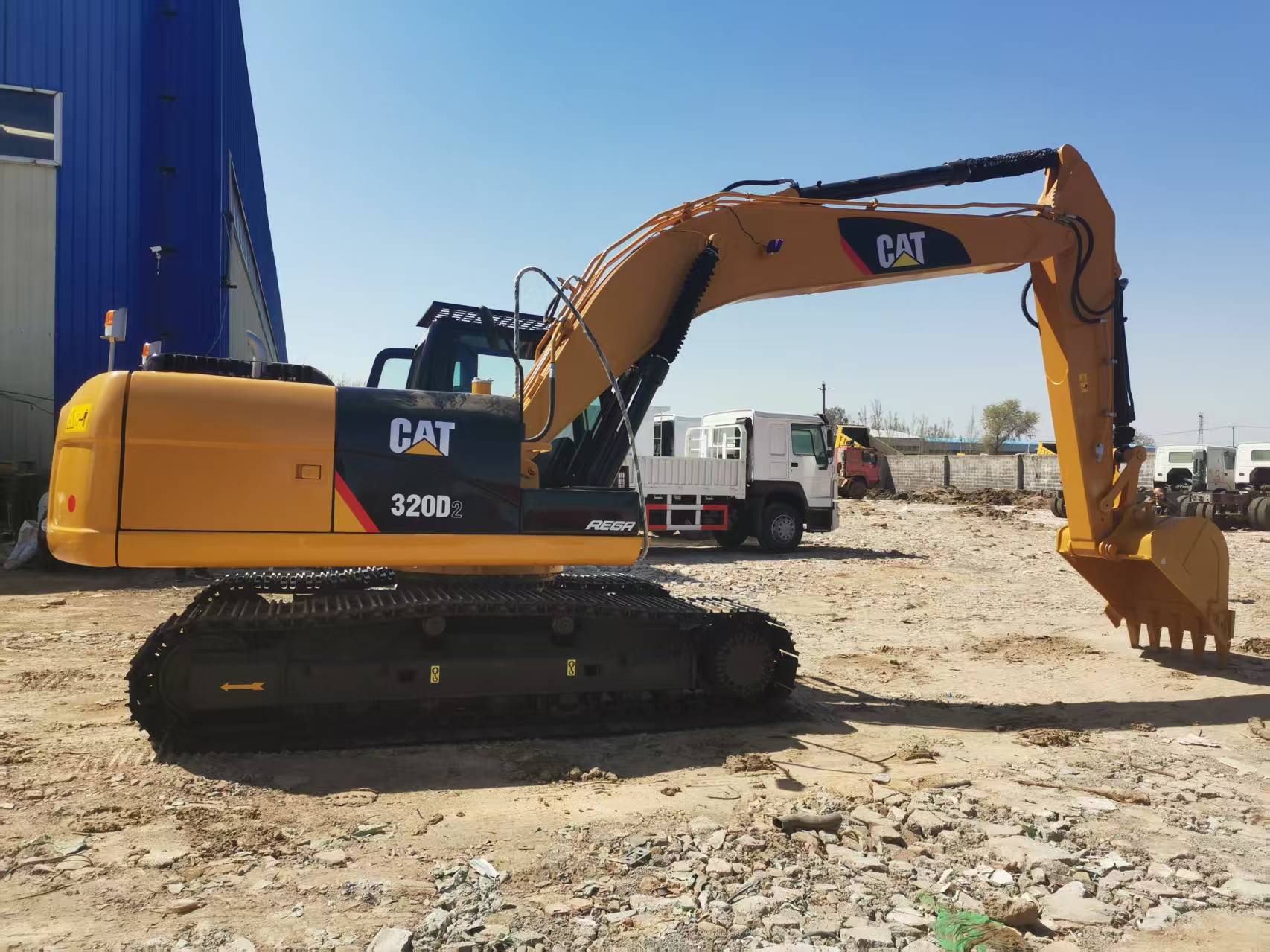 Used CAT 320D2 Excavator