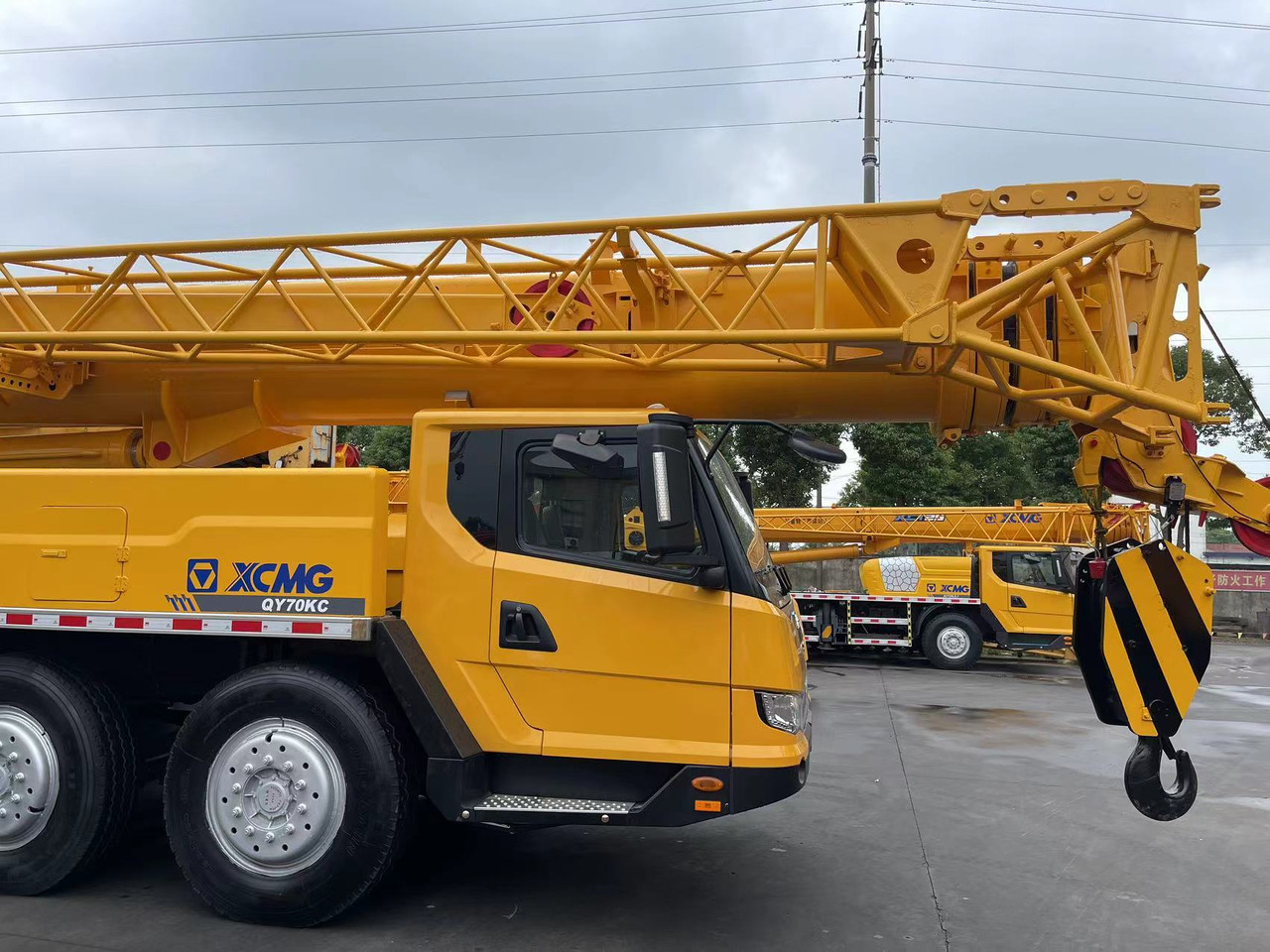XCMG QY70KC Truck Crane