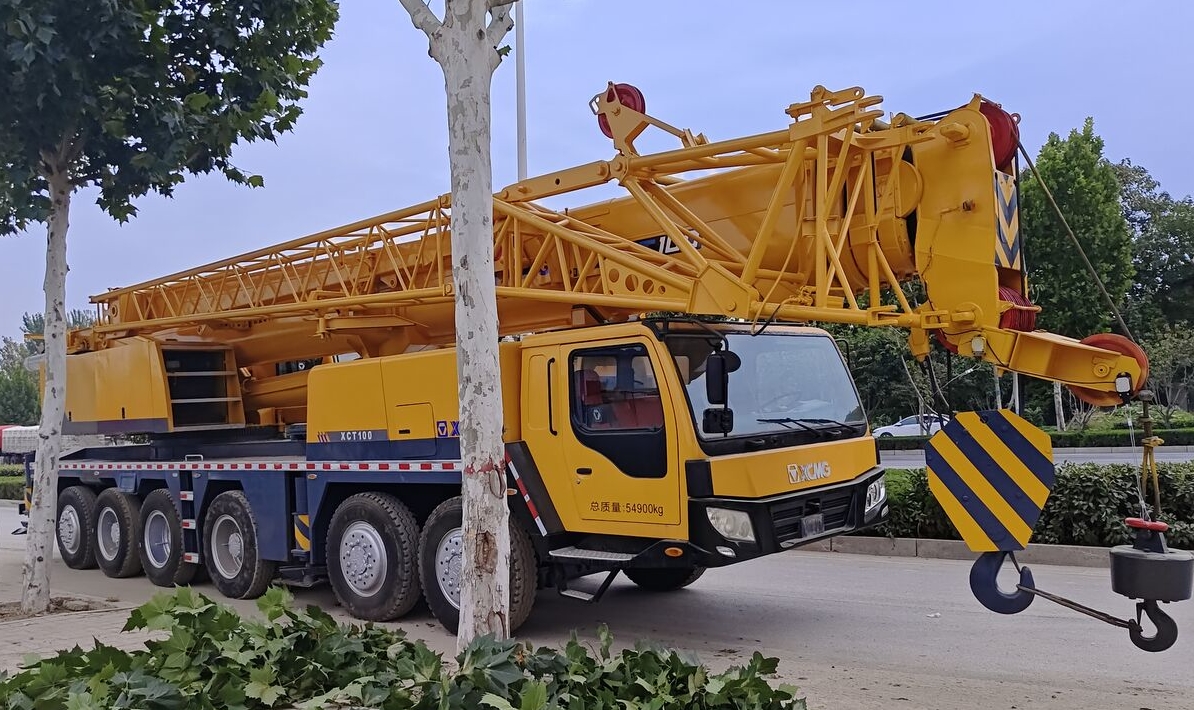 XCMG QY100K Truck Crane