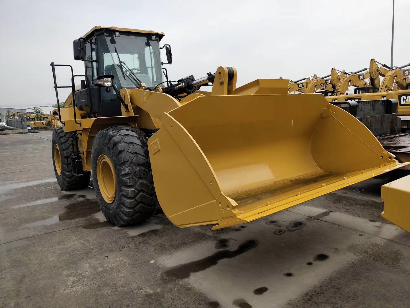 SEM 655D Loader SEM 655D Loader