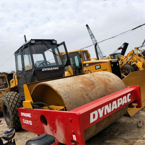 Μεταχειρισμένος οδοστρωτήρας Ντιναπάκ CA301D