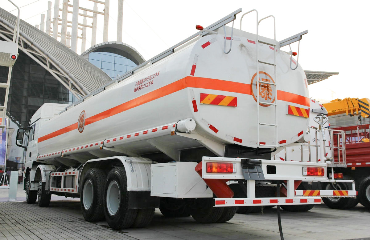 Shacman M3000 Fuel Tank Truck