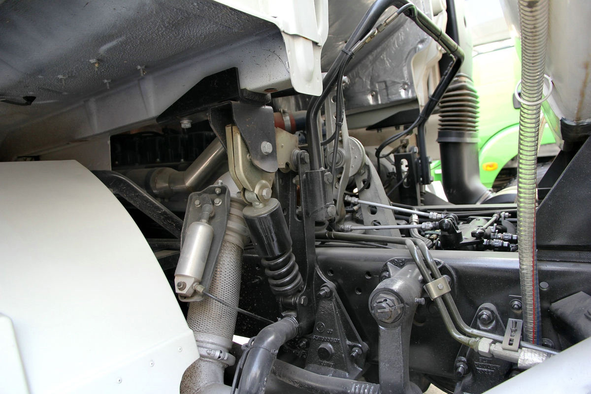 Shacman M3000 Fuel Tanker Truck