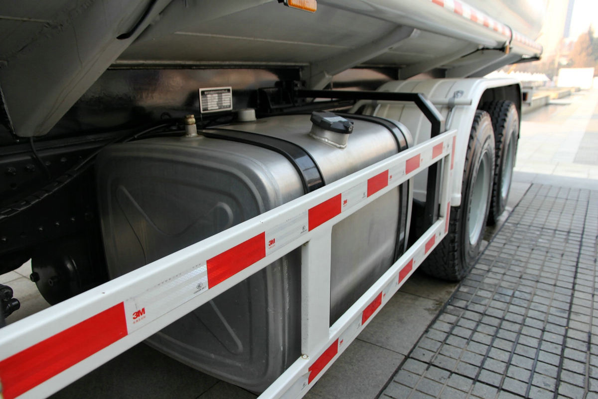 Fuel Tank Truck