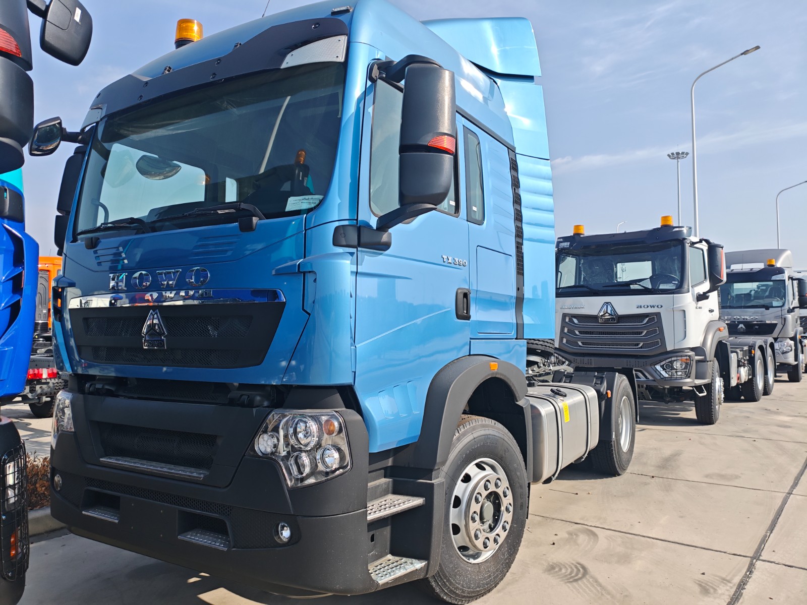 Howo NX Tractor truck