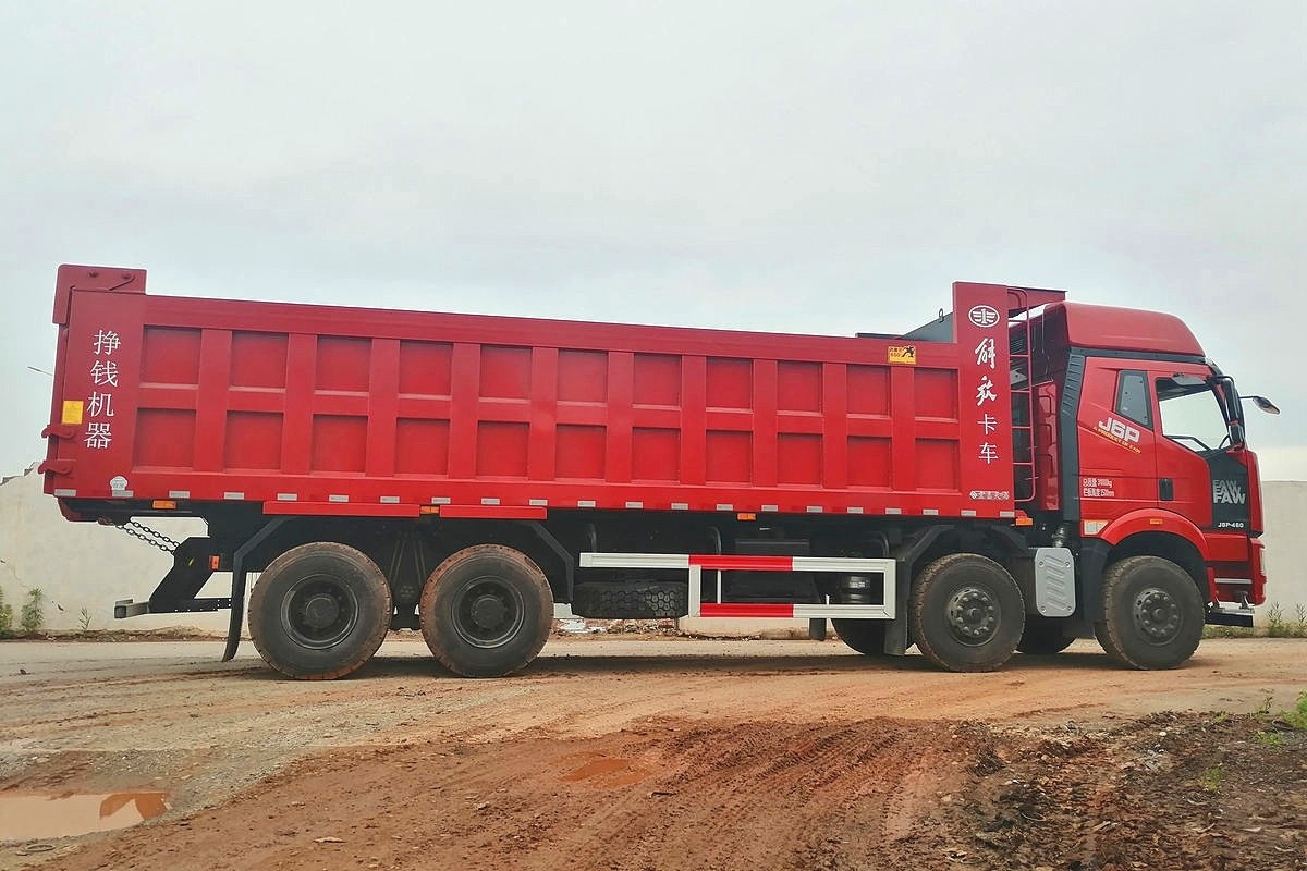 FAW J6P Dump Truck