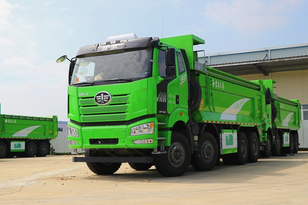 FAW J6P Dump Truck