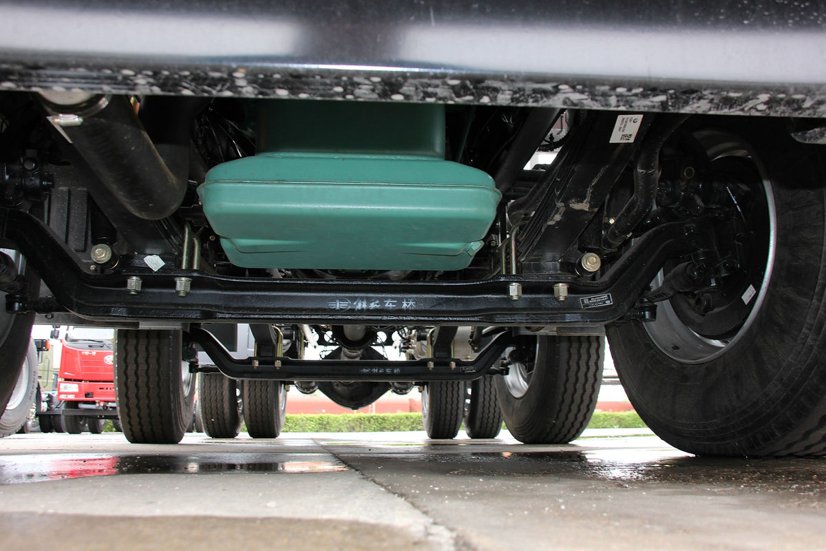 Faw J6P Tractor Truck