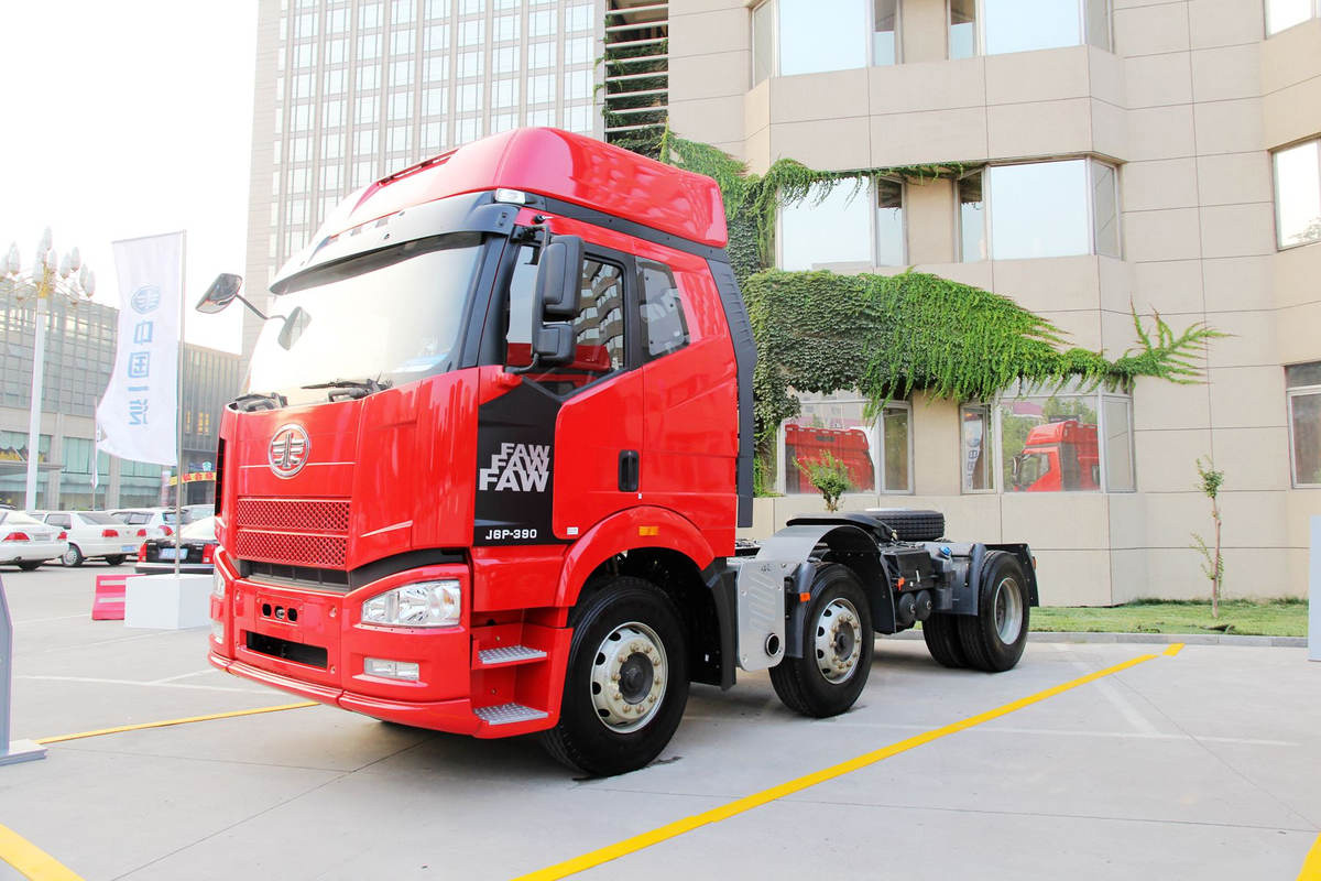 Faw J6P 6x2 390HP Tractor Truck
