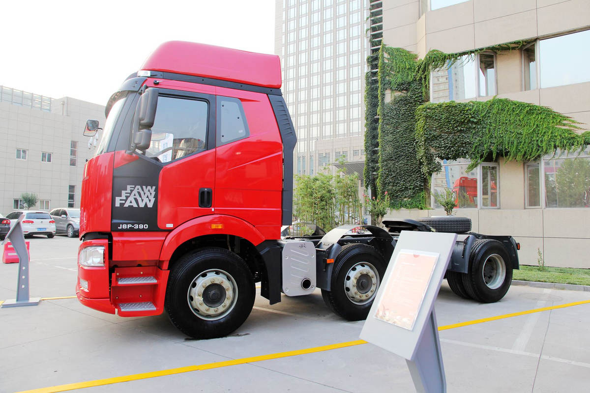 Faw 6x2 Tractor Truck