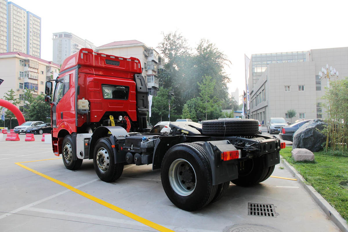 Faw J6P Tractor Truck