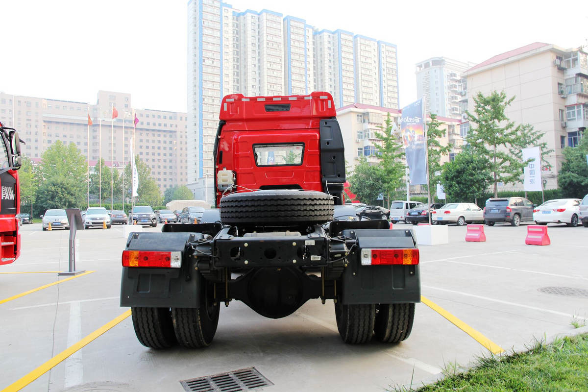 Faw 6x2 Tractor Truck