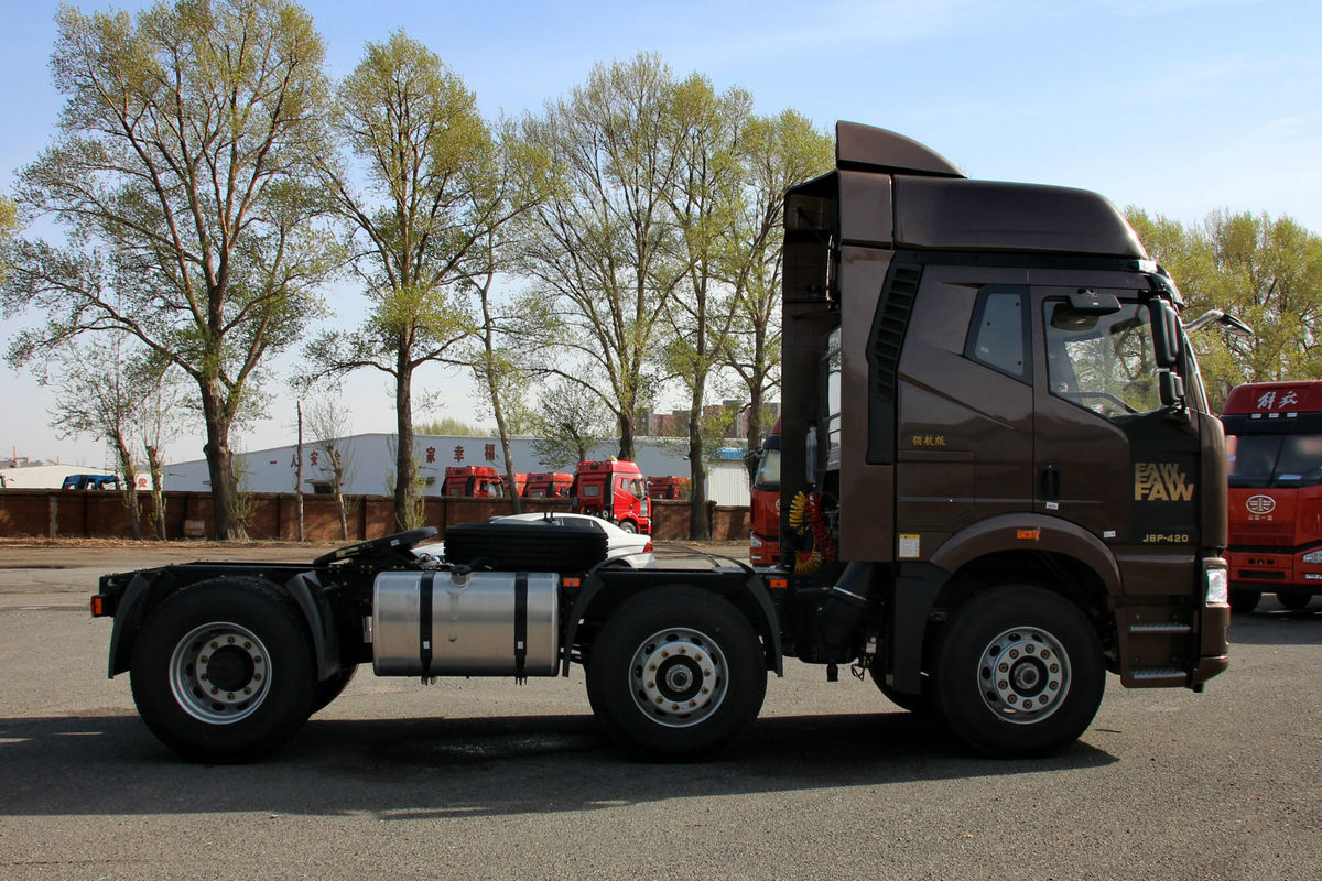 Faw J6P 6x2 420HP Tractor Truck