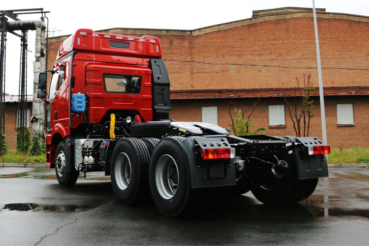 Faw J6P 6x4 350HP Tractor Truck