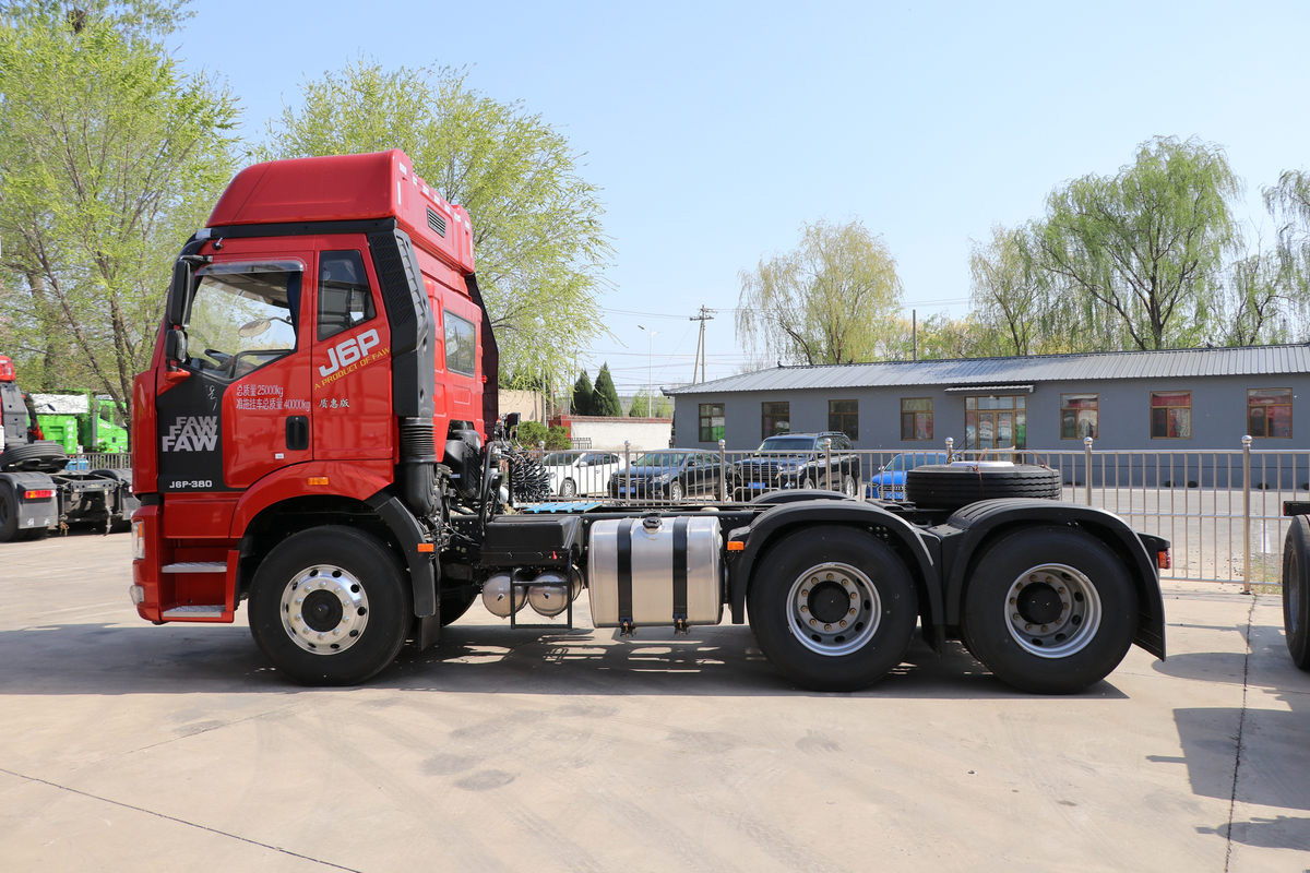 Faw J6P 6x4 380HP Tractor Truck