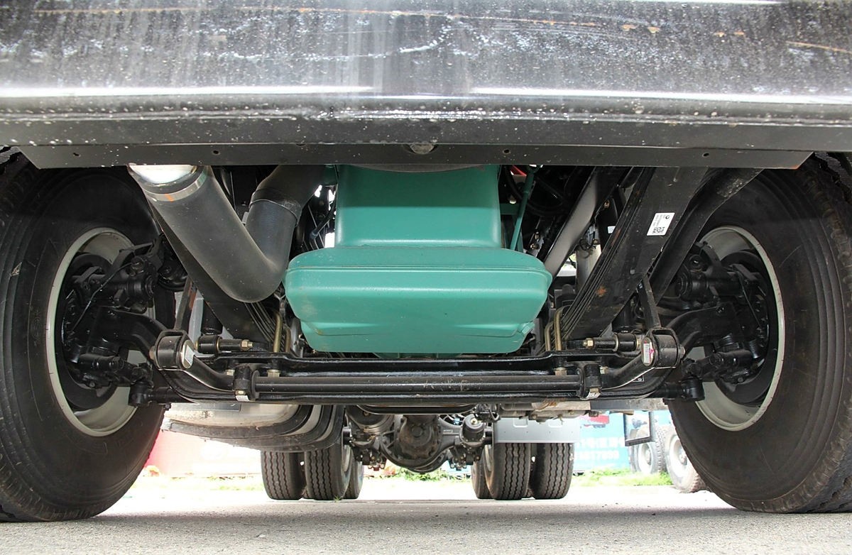 Faw J6P Tractor Truck