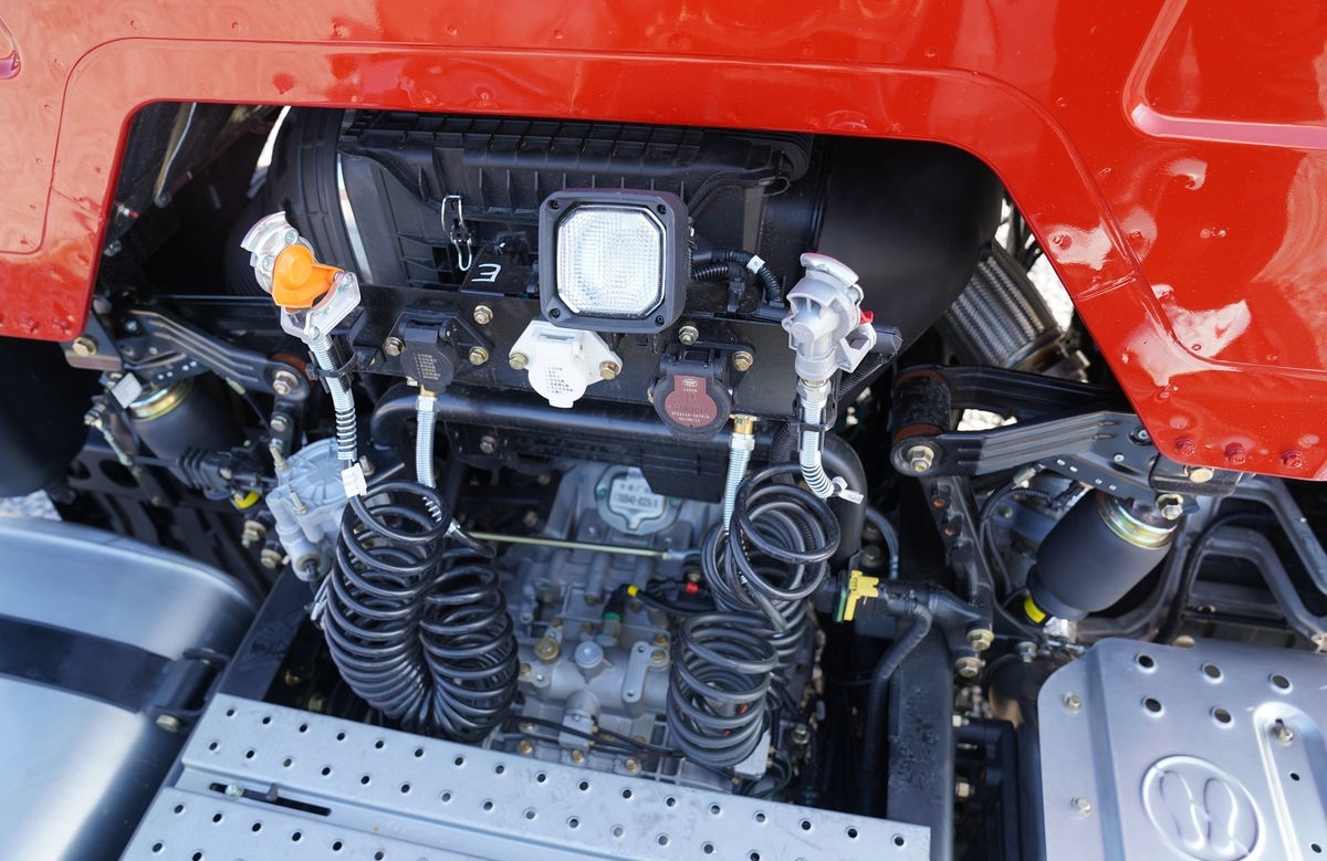 Faw J6P Tractor Truck