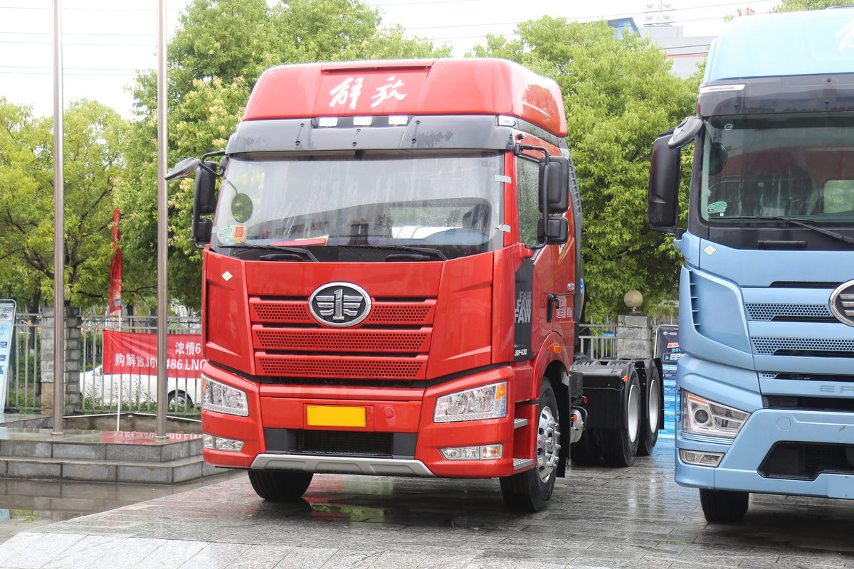 Faw J6P 6x4 530HP Tractor Truck