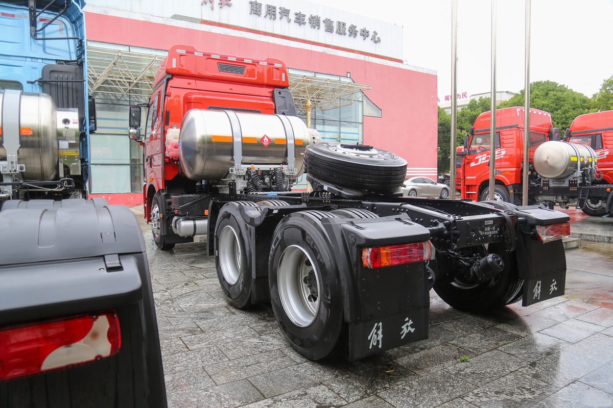 Faw J6P Tractor Truck