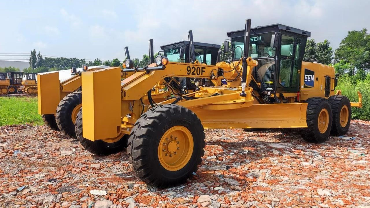 Brand New SEM 920F Motor Grader