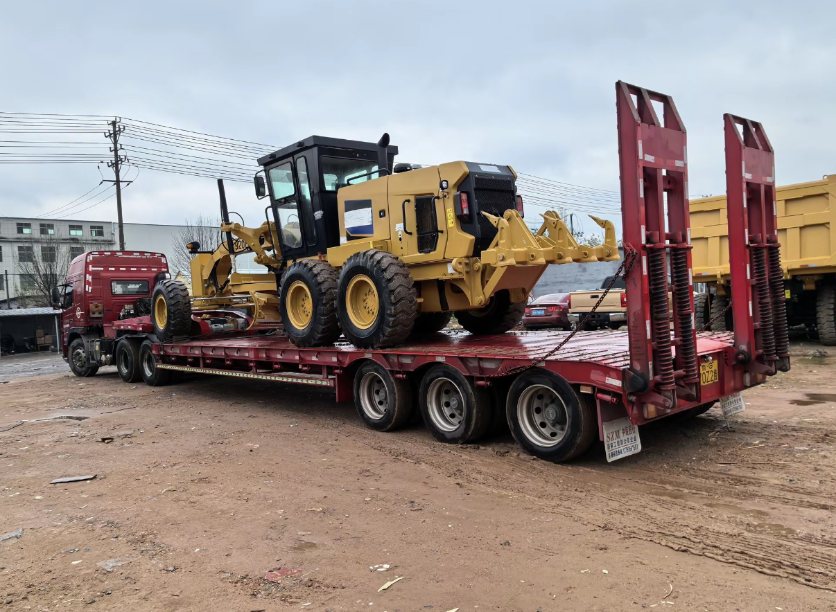 SEM 920F Motor Grader