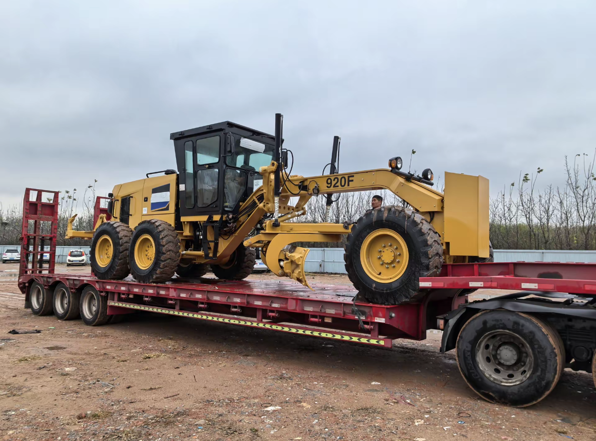 SEM 922F Motor Grader
