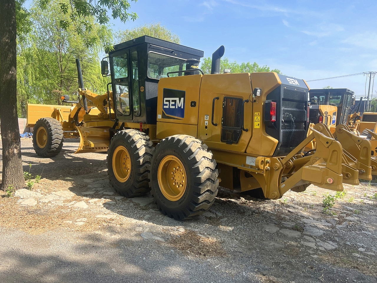 Brand New SEM 922F Motor Grader Brand New SEM 922F Motor Grader