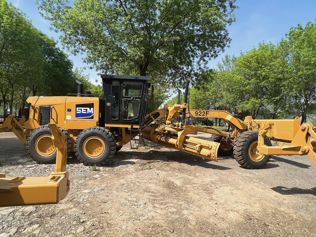 SEM 922F Motor Grader SEM 922F Motor Grader