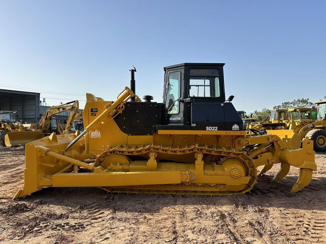 Shantui SD22 Bulldozer