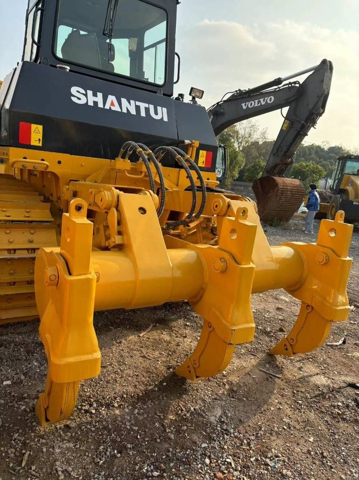 Shantui SD22 Bulldozer