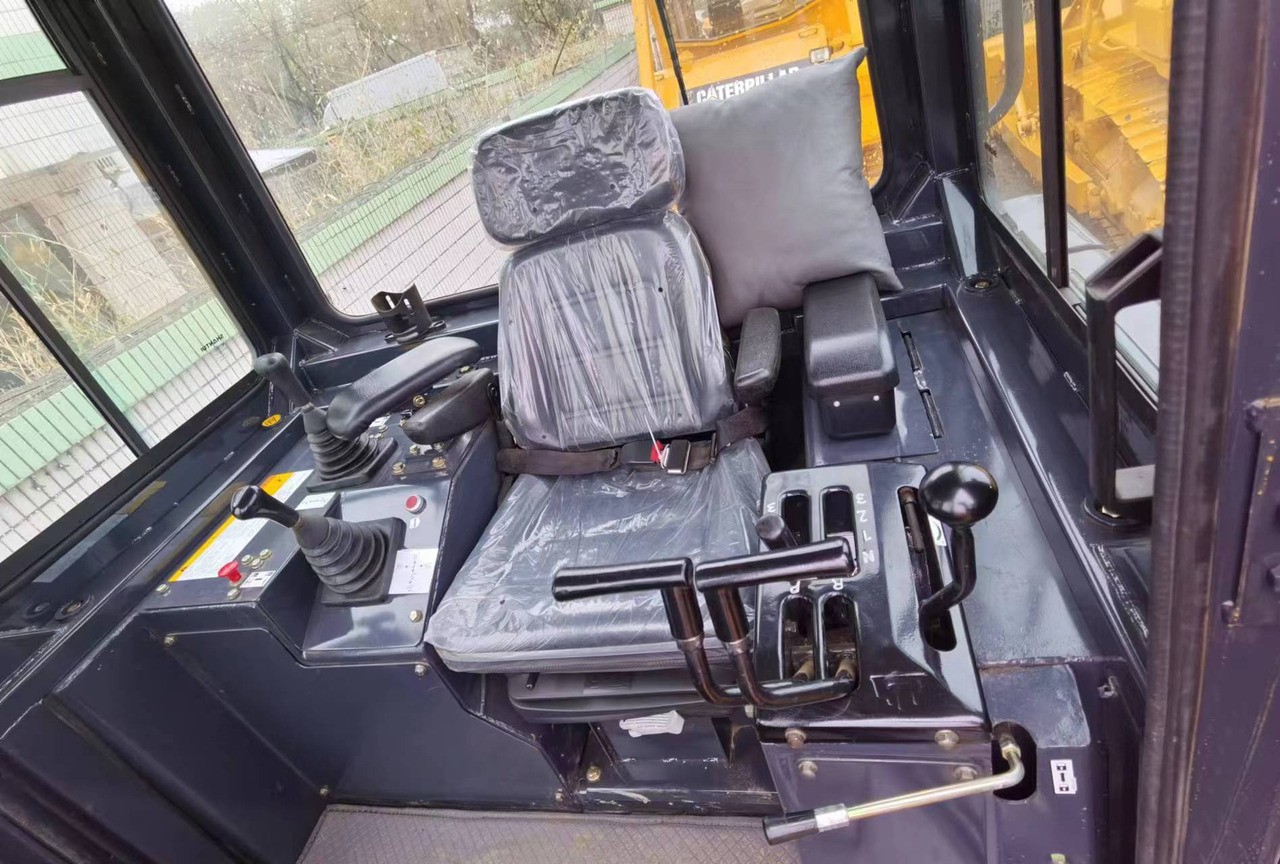 Shantui SD22 Bulldozer