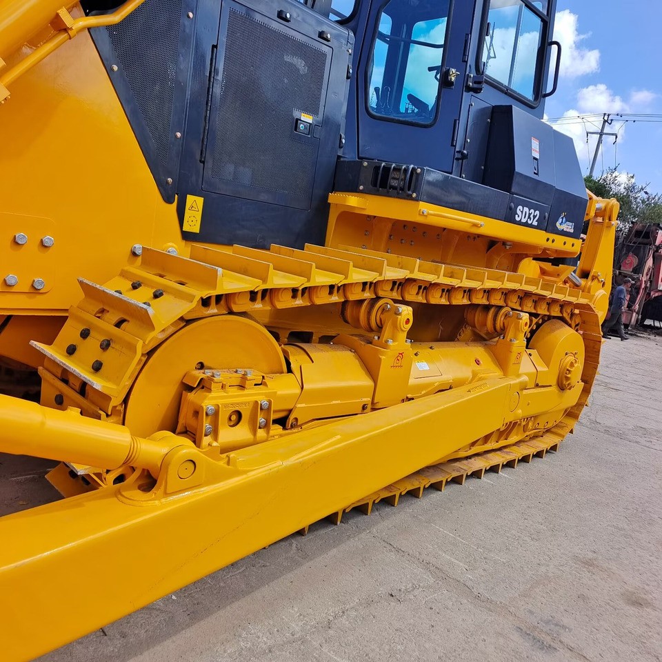 Shantui SD32 Bulldozer