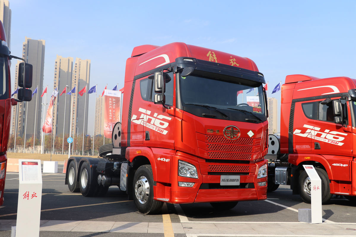 Faw J6P Tractor Truck