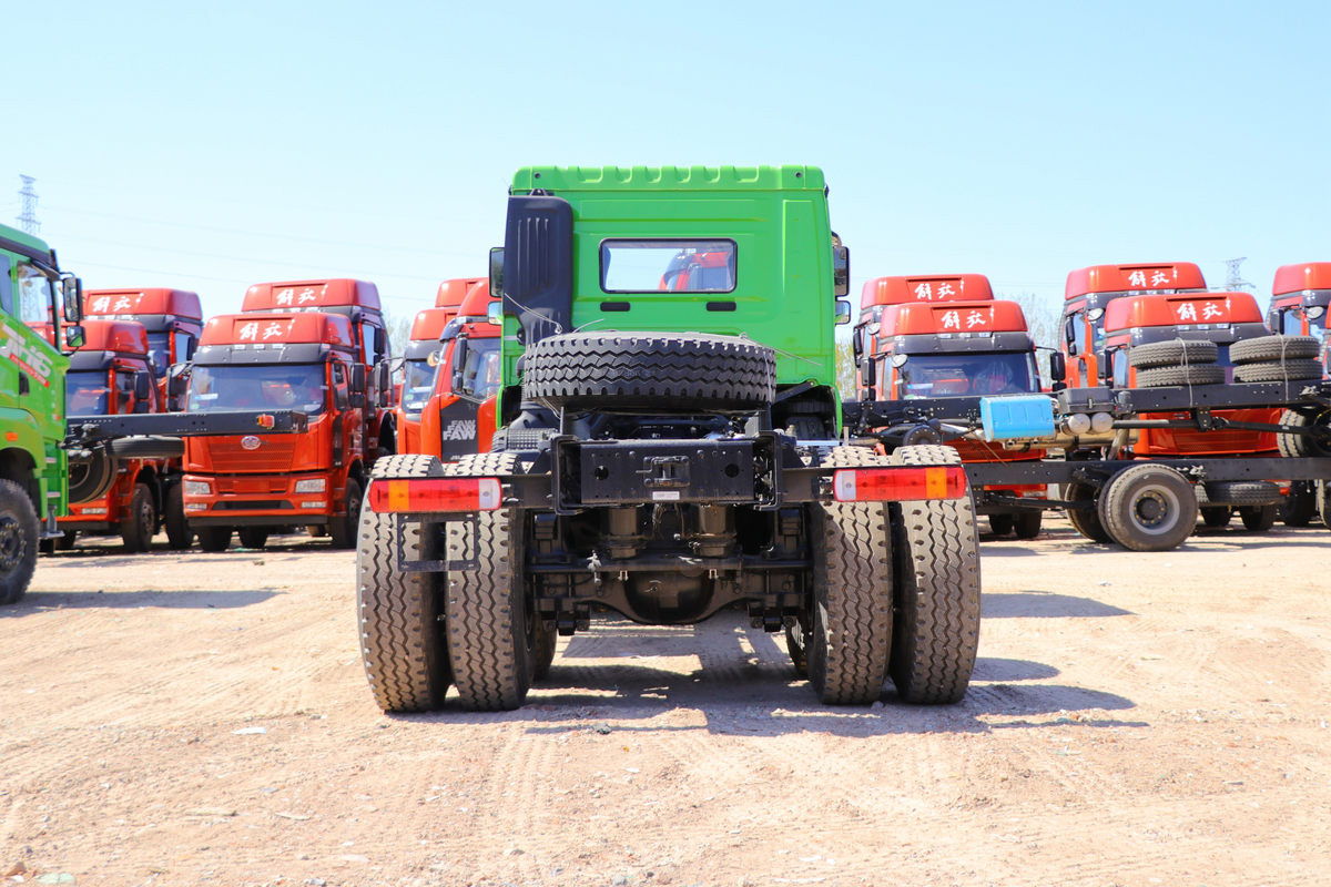 FAW JH6 6x4 400HP Tractor Truck