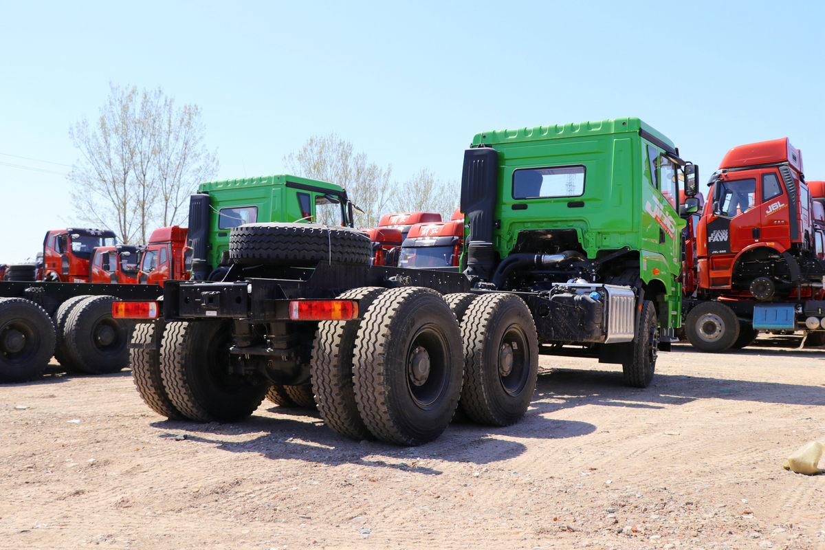 FAW JH6 6x4 400HP Tractor Truck