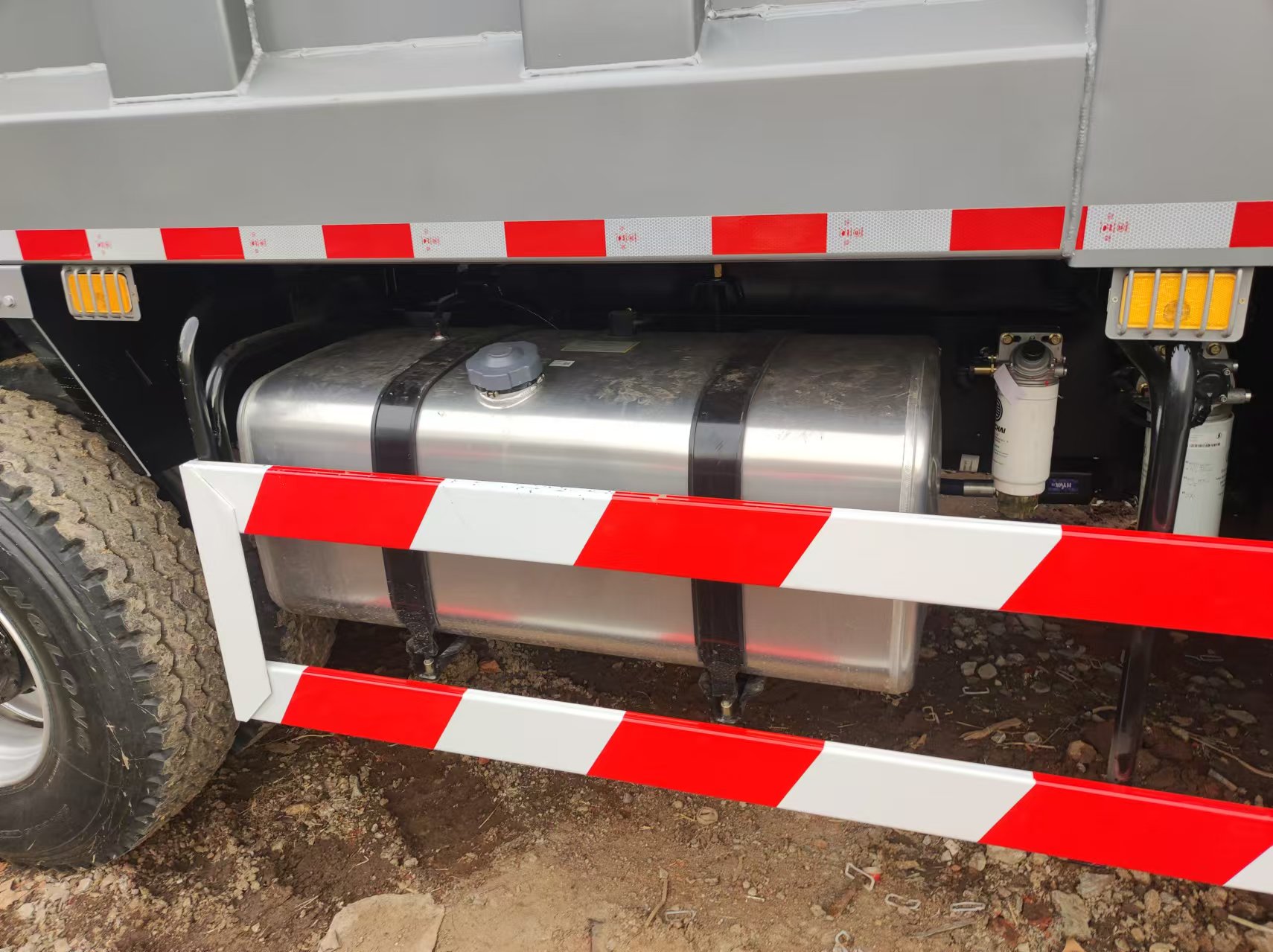 shacman 6x4 dump trucck