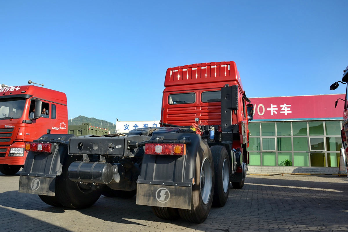 Shacman X3000 Tractor Truck Shacman X3000 Tractor Truck