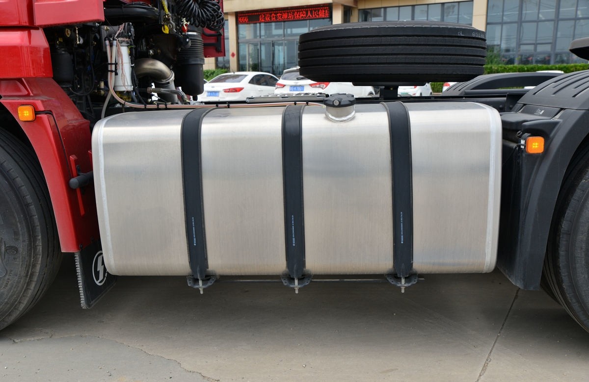 Shacman X5000 Tractor Truck Shacman X5000 Tractor Truck