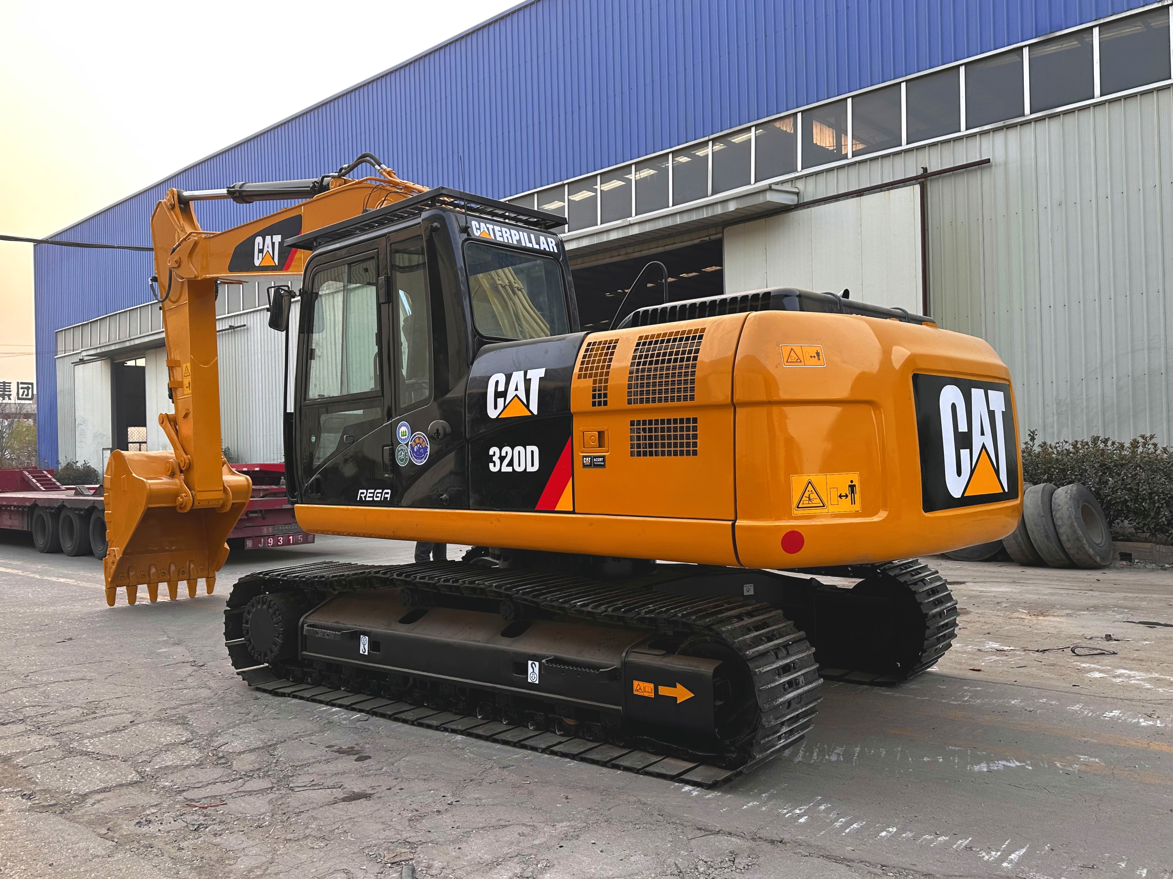 Used CAT 320D Excavator