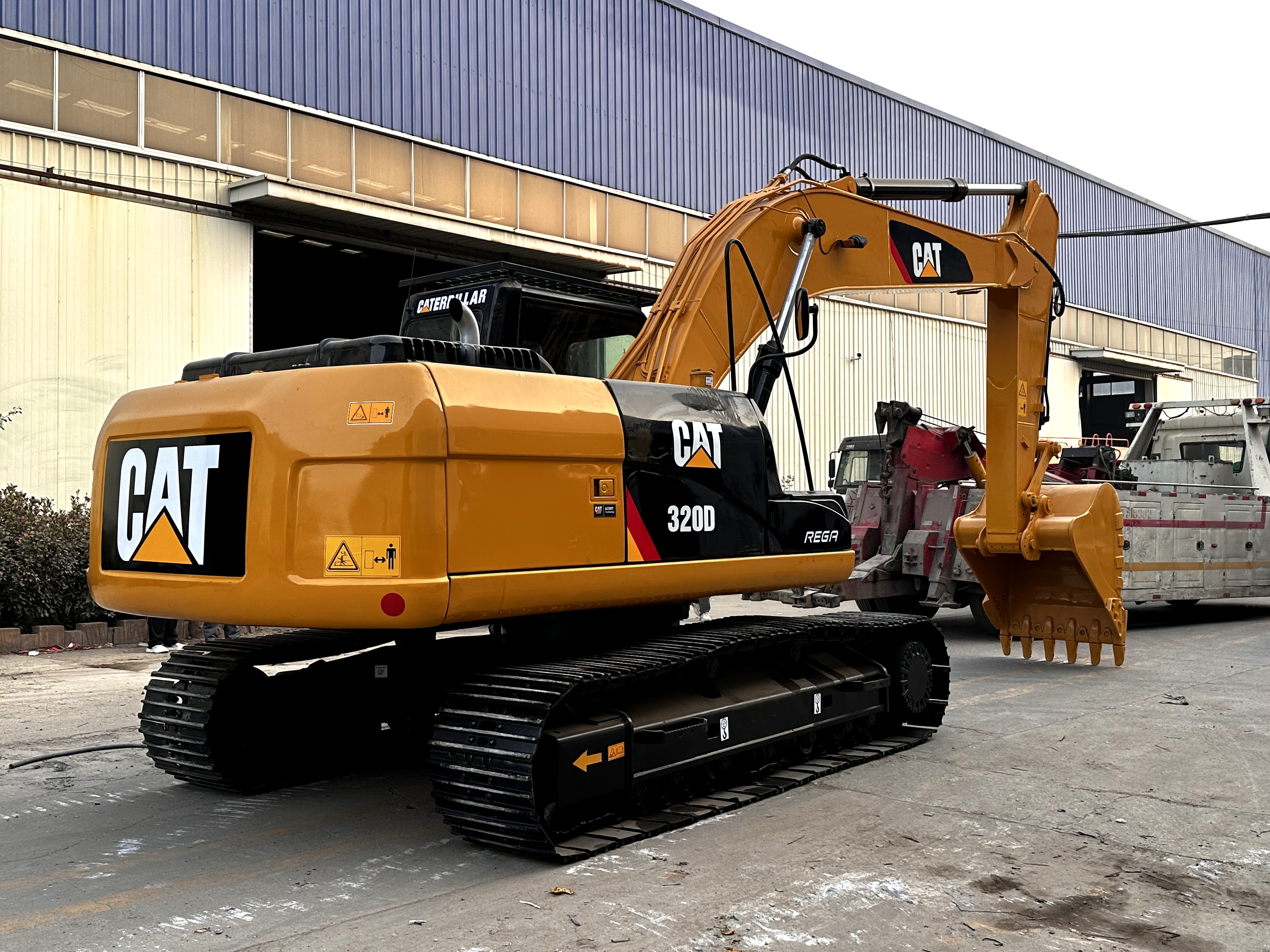 CAT 320D2 Excavator