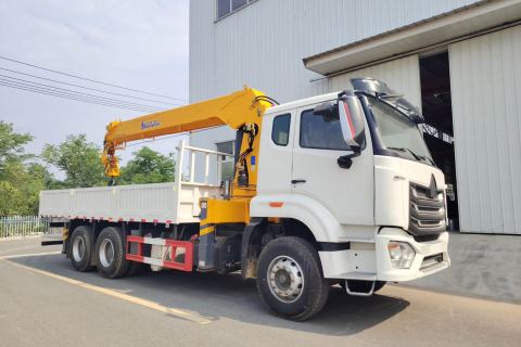 Why the Howo NX Truck Crane is the Ultimate Lifting Solution