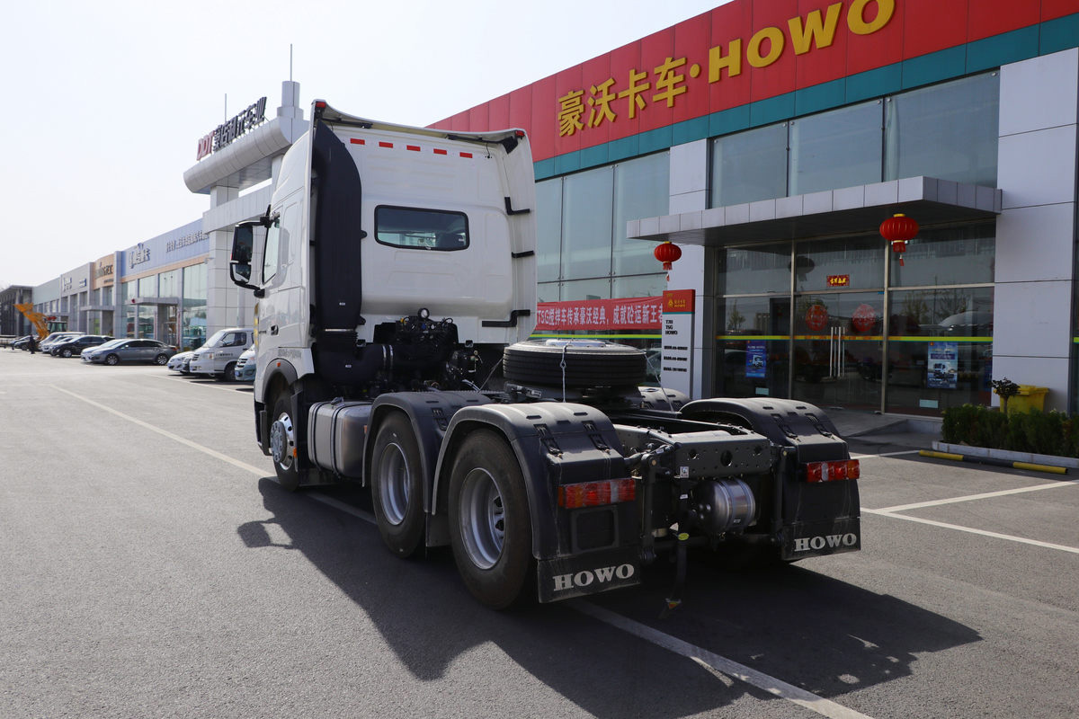 Howo t7h Tractor truck