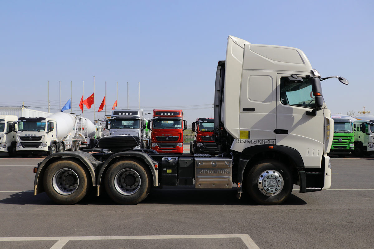 Howo t7h Tractor truck