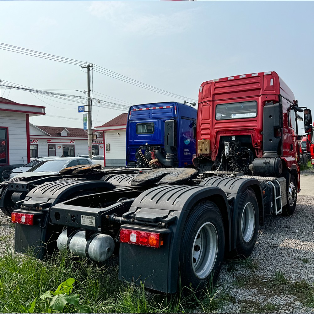 Shacman M3000S Tractor Truck Shacman M3000S Tractor Truck