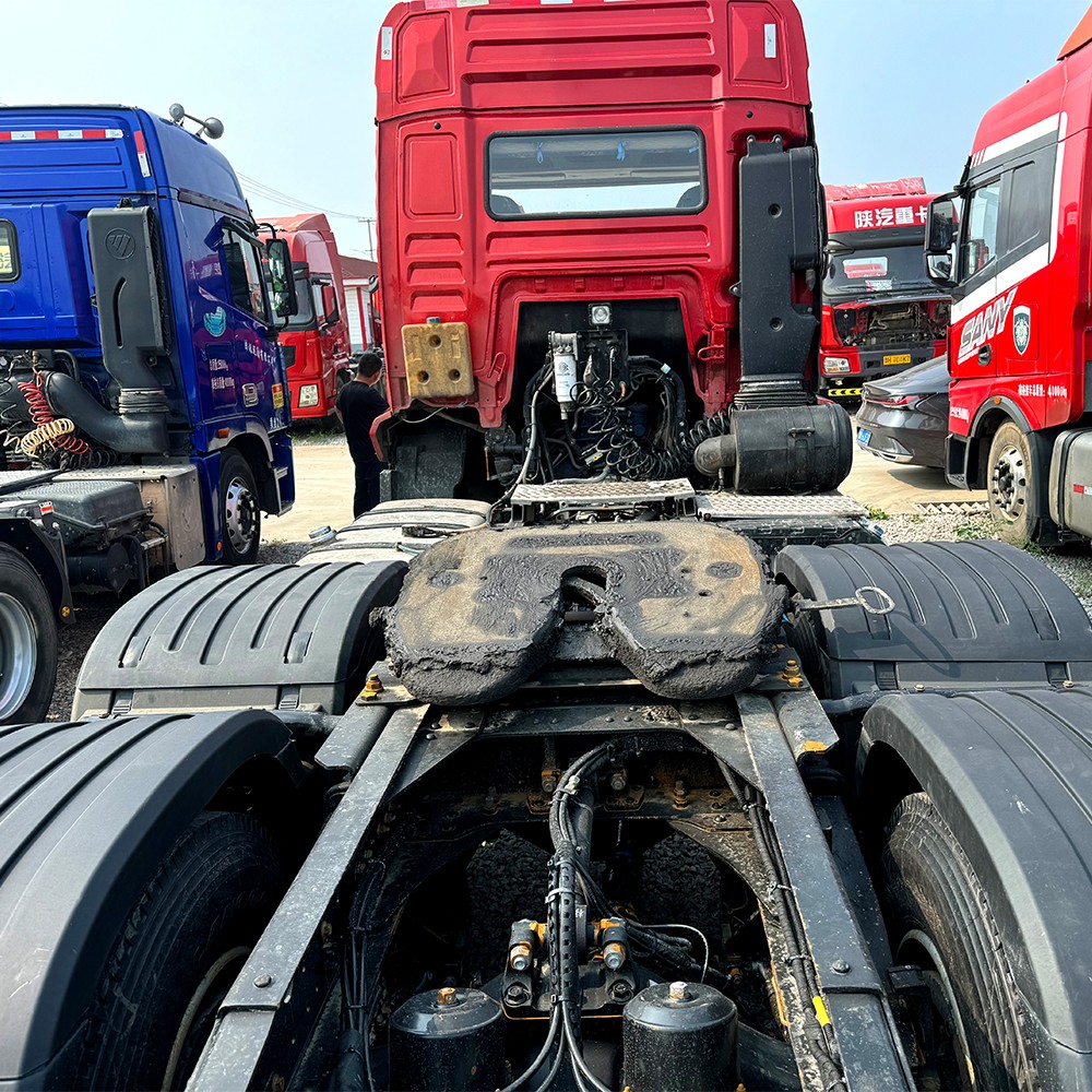 Shacman M3000S 6x4 460hp Tractor Truck Shacman M3000S 6x4 460hp Tractor Truck